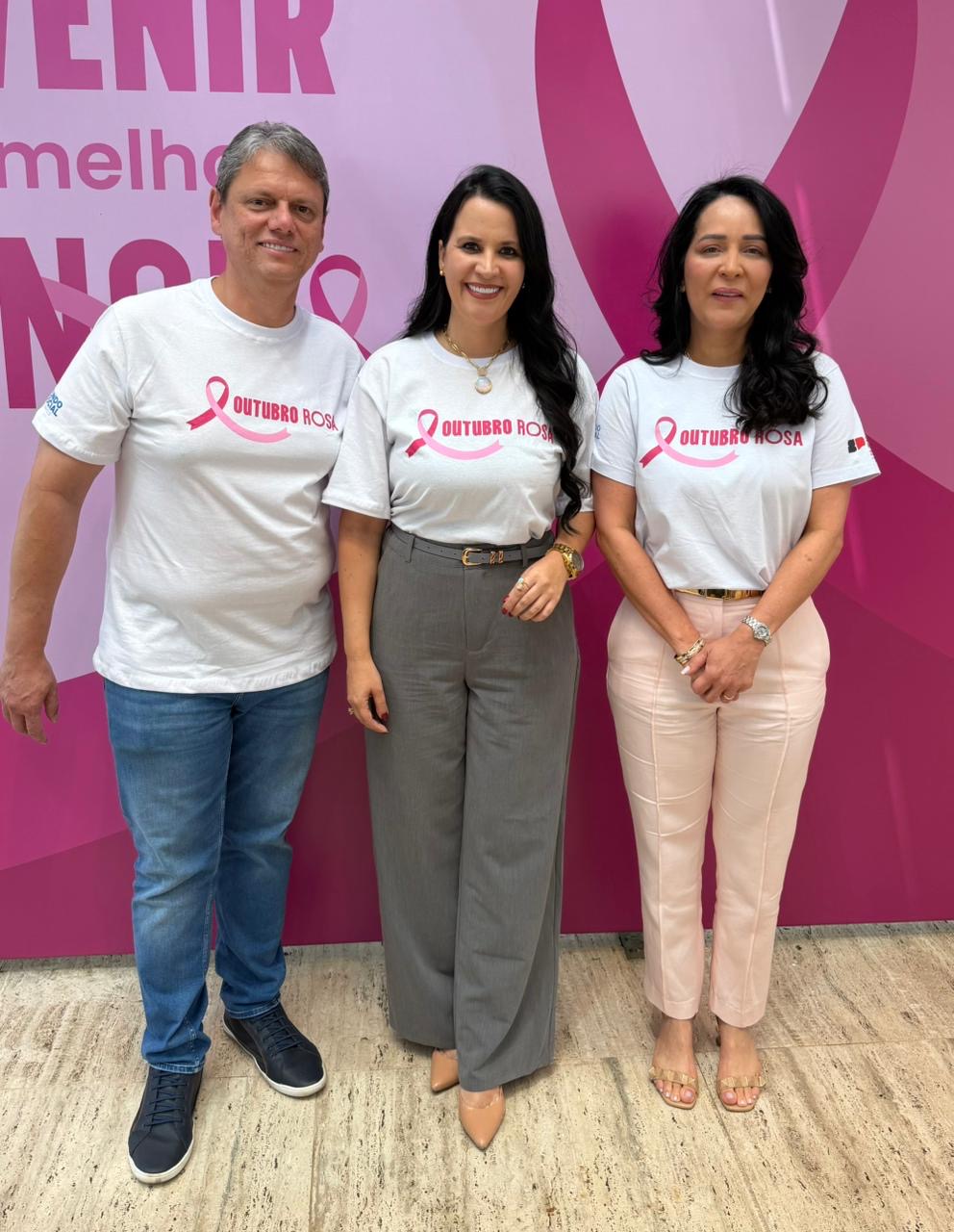 “Embaixadora do Vale”: reconhecimento de Tarcísio projeta atuação regional de Leticia Aguiar